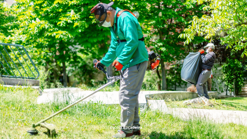 Qual a Importância da Manutenção Preventiva de uma Roçadeira a Gasolina? 11 Dicas para fazer manutenção preventiva de qualidade na sua roçadeira a gasolina